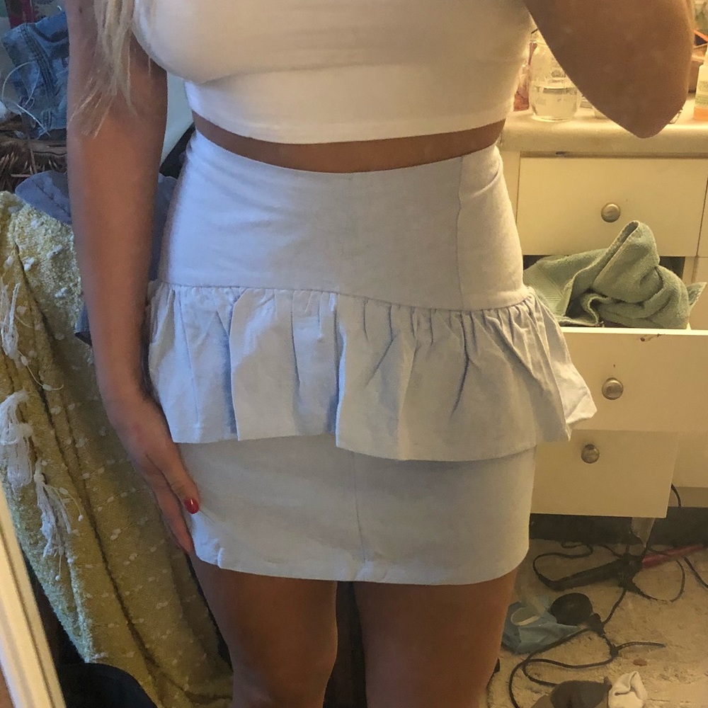 DressUp lush baby blue flare skirt!